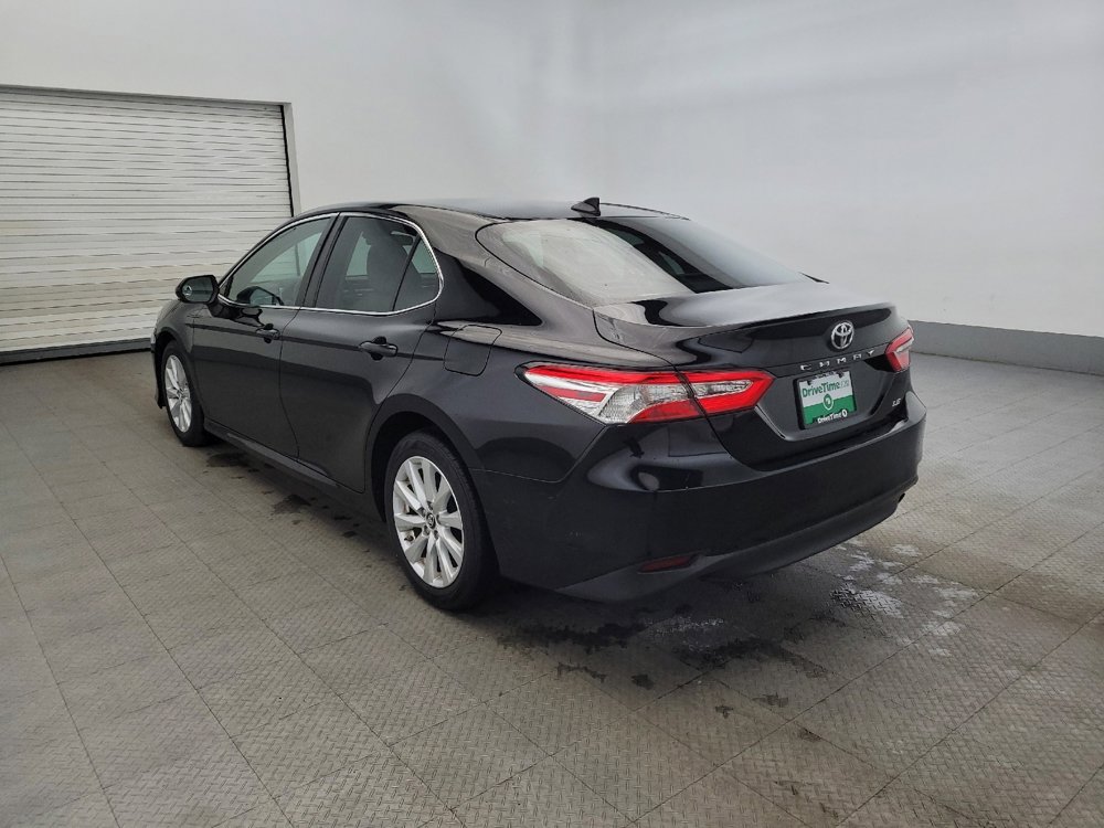 Used 2019 Toyota Camry LE FWD image 5