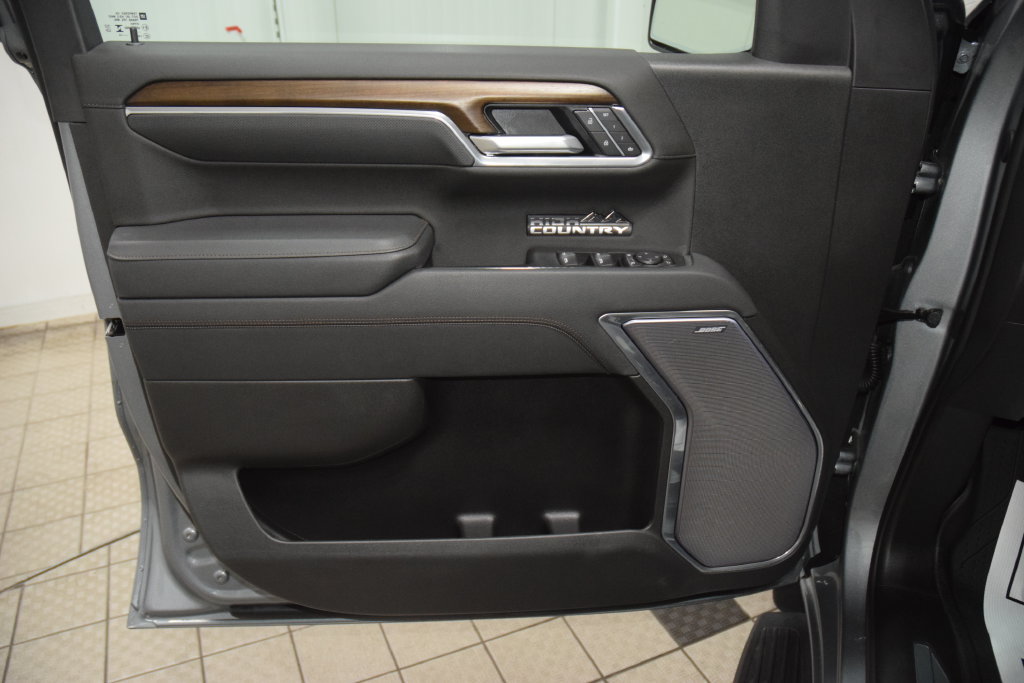 Used 2026 Chevrolet Silverado 1500 High Country w/ High Country Premium Package AWD/4WD image 50
