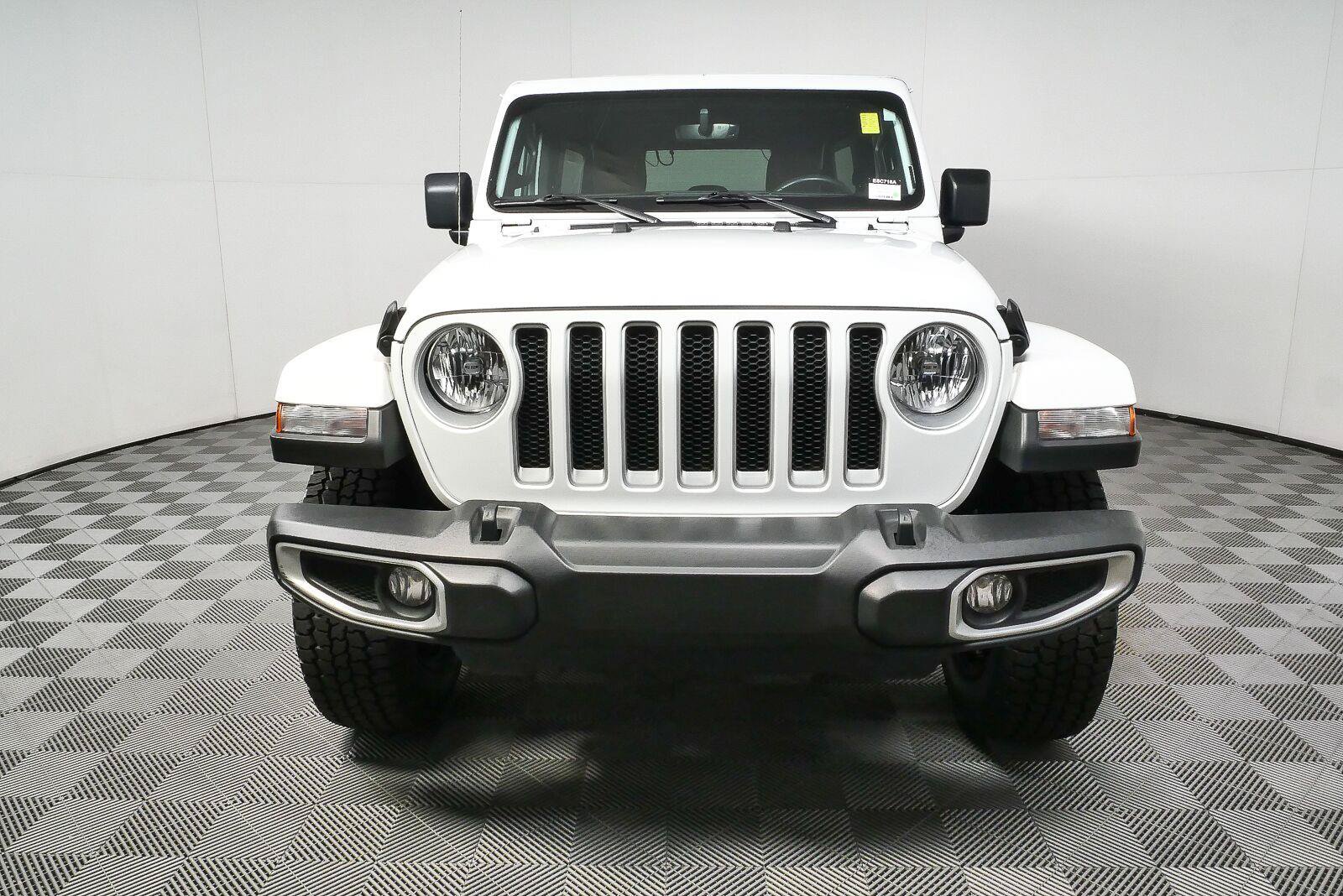 Used 2021 Jeep Wrangler Unlimited Sahara AWD/4WD image 33
