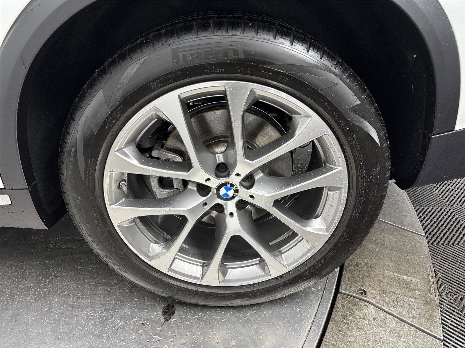 Used 2024 BMW X5 xDrive40i w/ Premium Package image 27