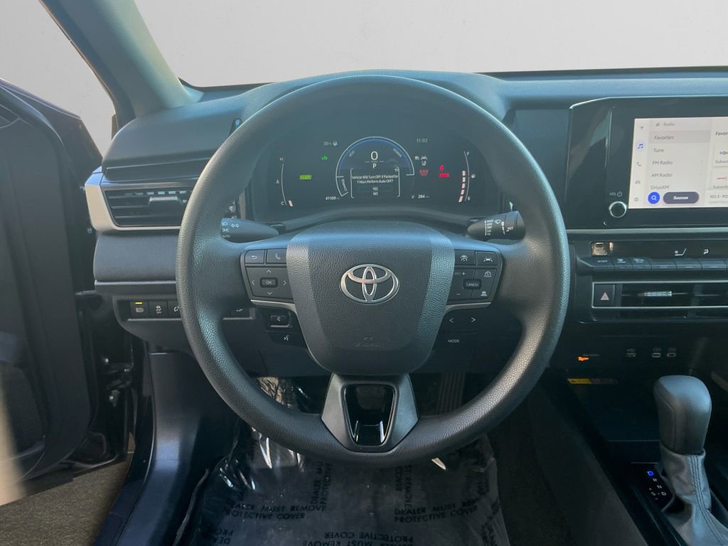 Used 2025 Toyota Camry LE FWD image 12