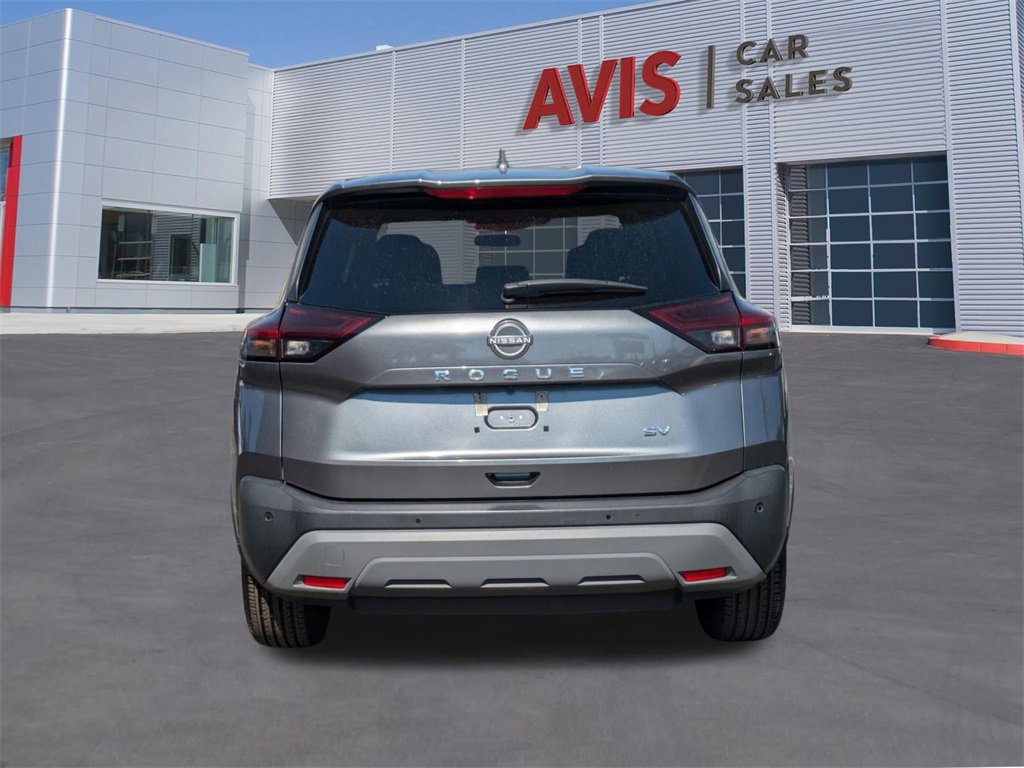 Used 2023 Nissan Rogue SV image 7
