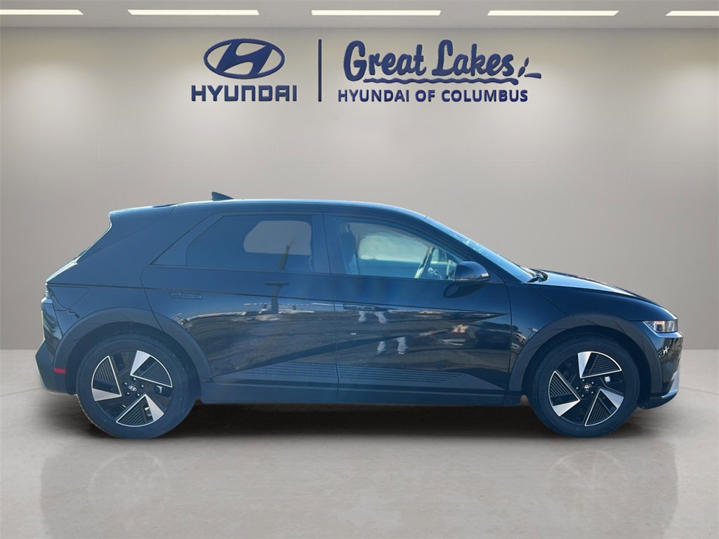 Certified 2025 Hyundai Ioniq 5 SE image 6
