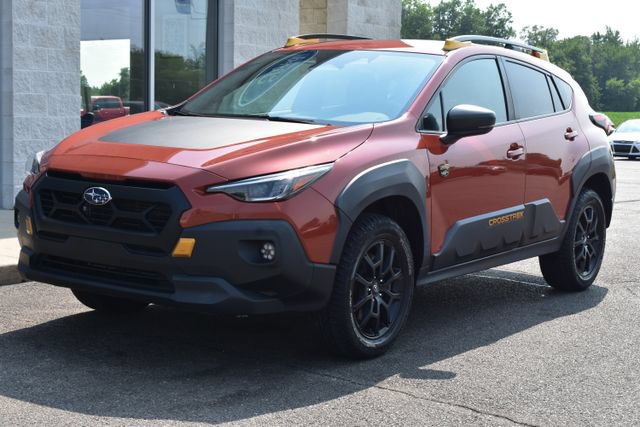 Used 2024 Subaru Crosstrek 2.5i Wilderness w/ Crosstrek Mirror Package AWD/4WD image 17