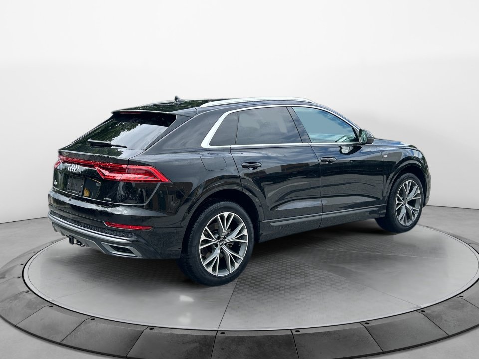 Used 2023 Audi Q8 Premium Plus AWD/4WD image 7
