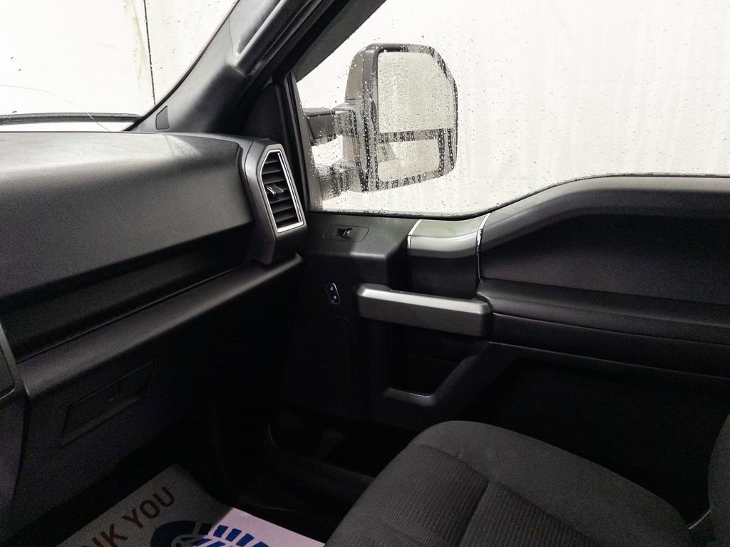 Used 2016 Ford F150 XLT w/ Equipment Group 302A Luxury image 22