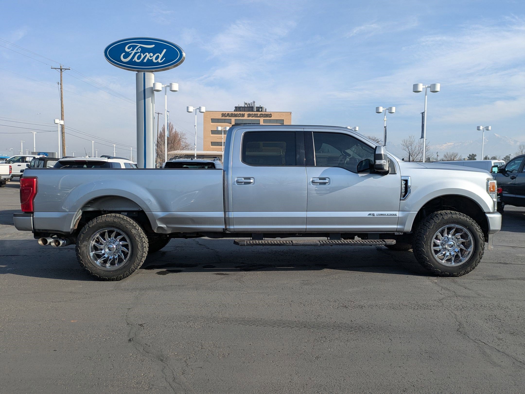 Used 2022 Ford F250 Lariat image 2