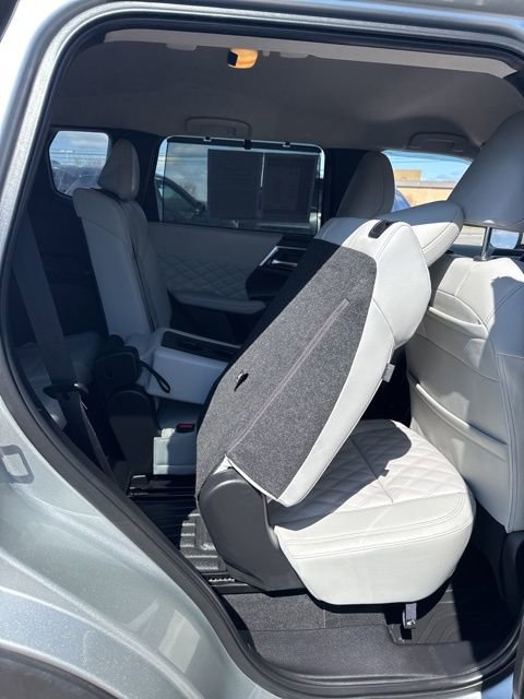 Used 2024 Mitsubishi Outlander SEL image 20