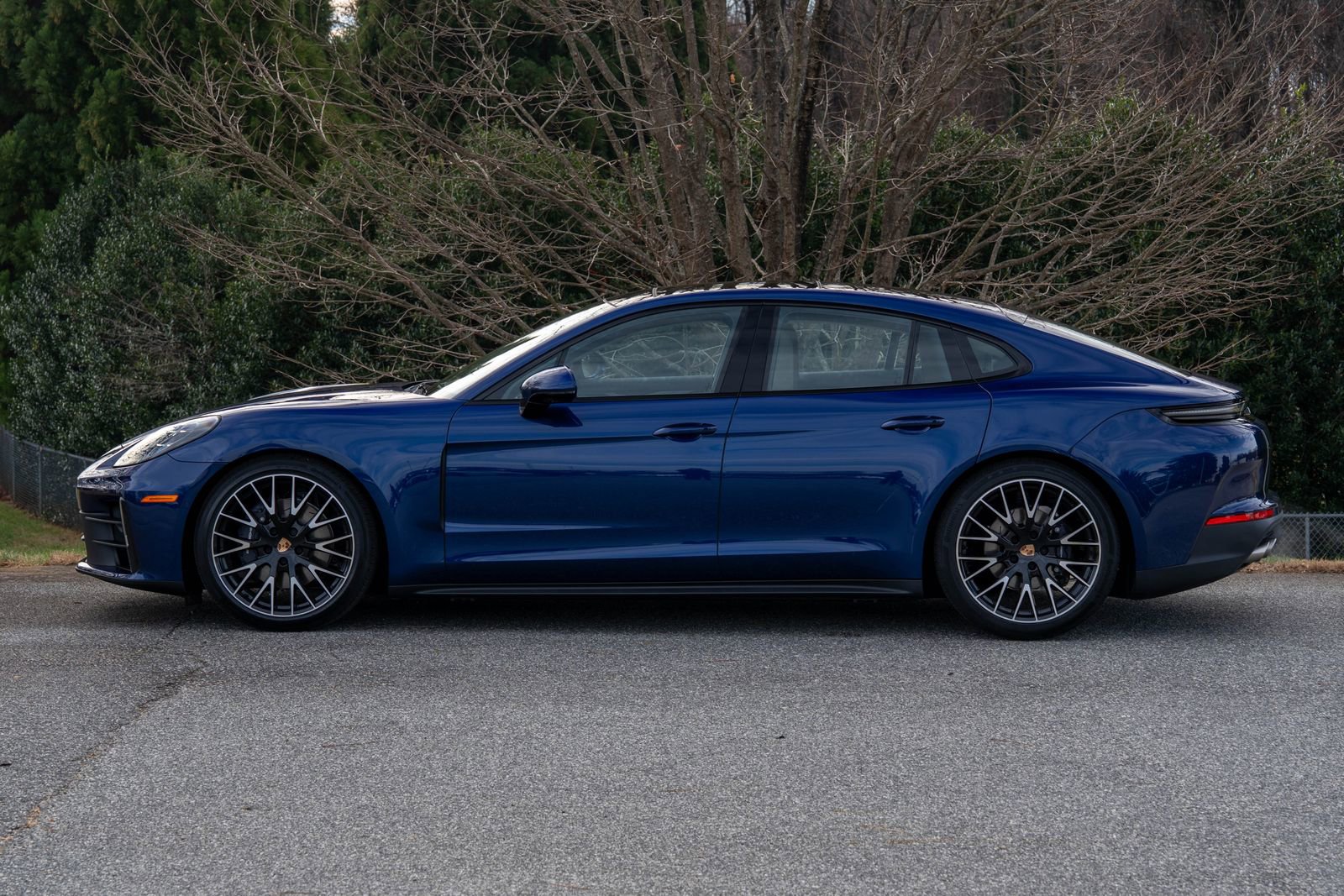 Used 2026 Porsche Panamera 4 image 2