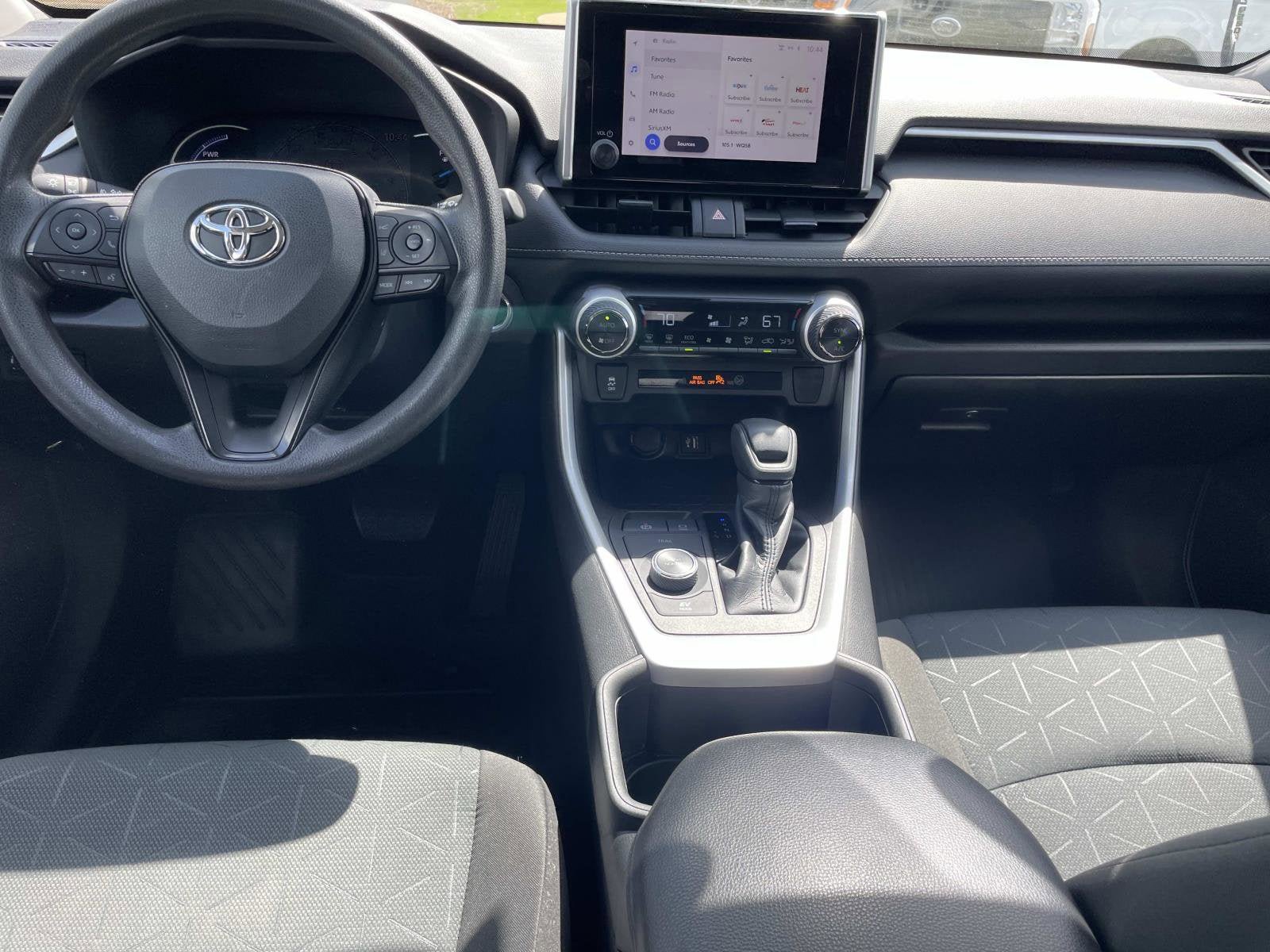 Used 2023 Toyota RAV4 AWD Hybrid image 14