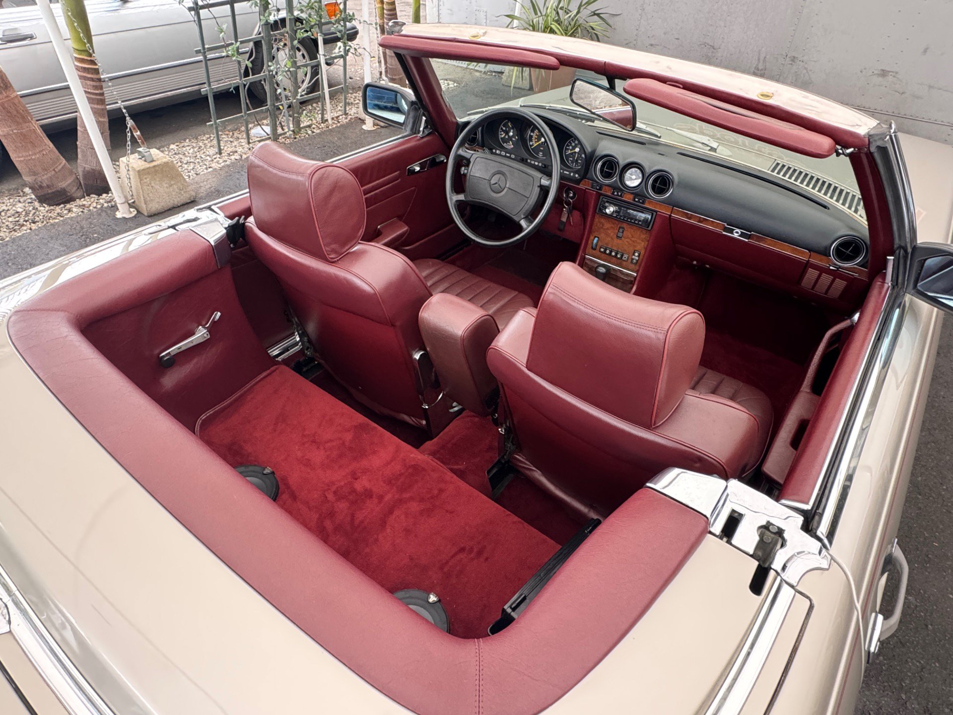 Used 1987 Mercedes-Benz 560 SL image 22