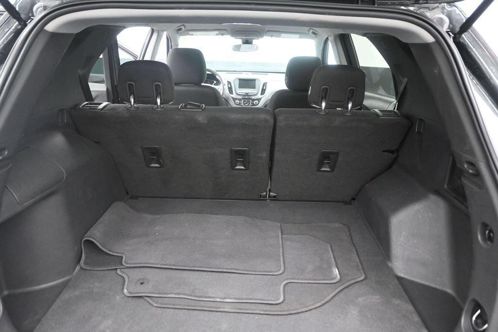 Used 2020 Chevrolet Equinox LT FWD image 17