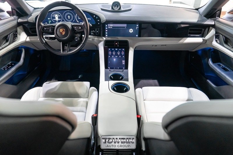 Used 2021 Porsche Taycan 4S w/ Premium Package AWD/4WD image 32