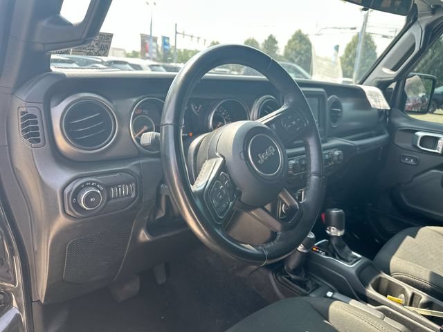 Used 2022 Jeep Wrangler Unlimited Sport AWD/4WD image 13