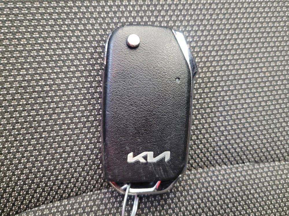 Used 2022 Kia Forte LXS image 32