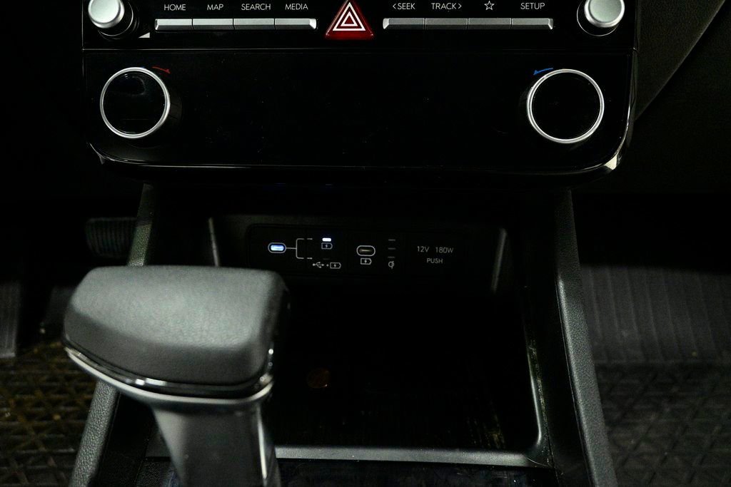 Used 2025 Hyundai Santa Cruz SEL image 18