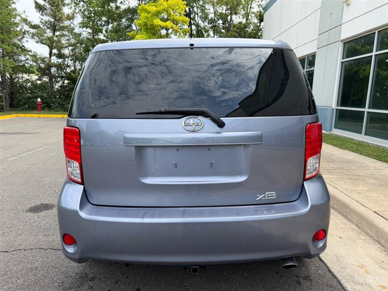Used 2011 Scion xB FWD image 12