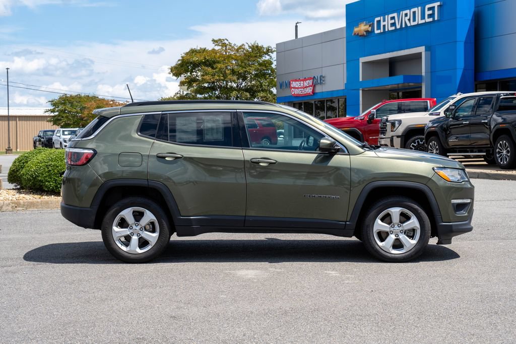 Used 2020 Jeep Compass Latitude w/ Popular Equipment Group AWD/4WD image 8