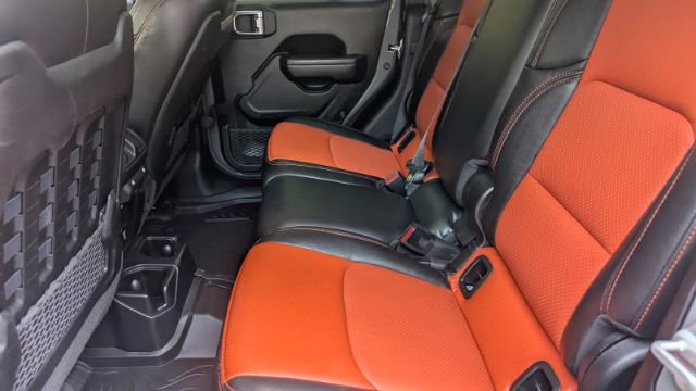 Used 2021 Jeep Gladiator Mojave w/ Dual Top Group image 18