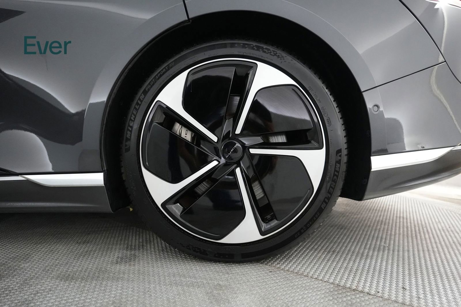 Used 2023 Lucid Air Touring AWD/4WD image 19