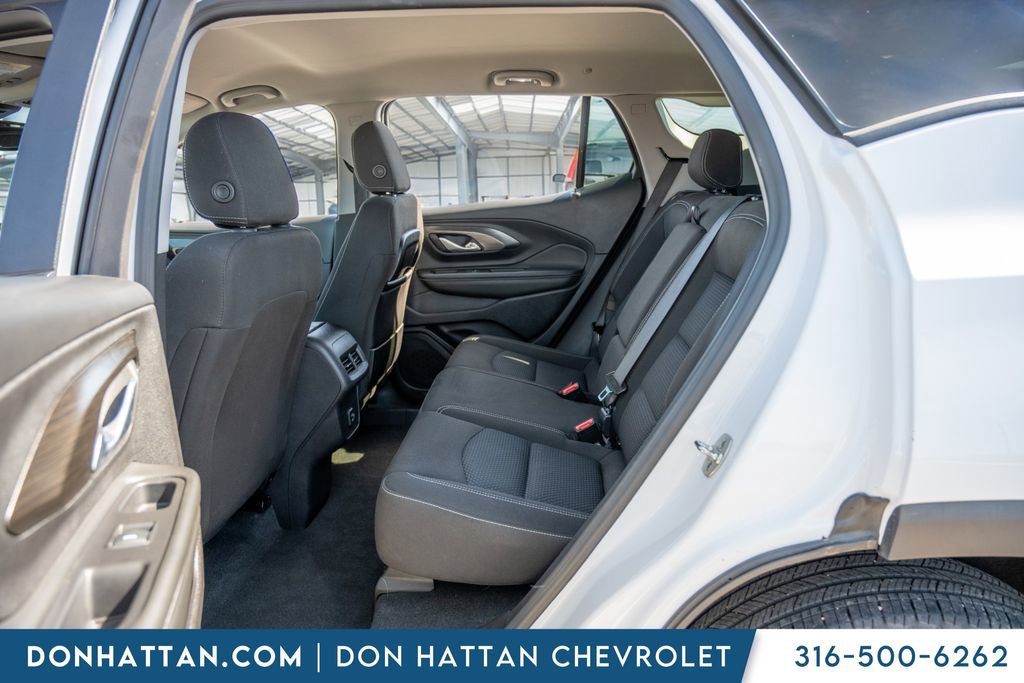 Used 2024 GMC Terrain SLE image 21