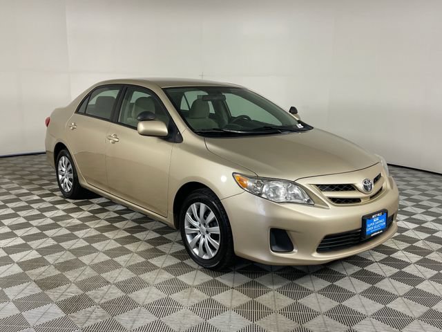 Used 2012 Toyota Corolla LE FWD image 24