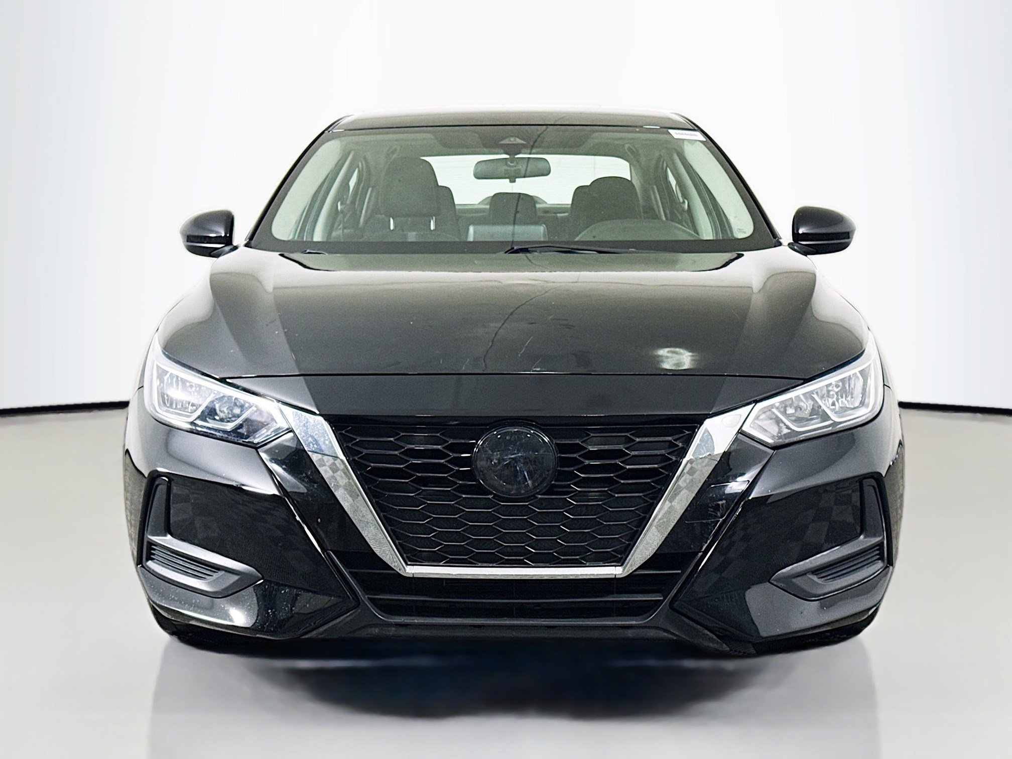 Used 2022 Nissan Sentra SV FWD image 2