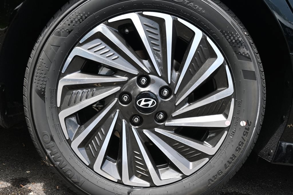 New 2026 Hyundai Sonata Limited FWD image 11