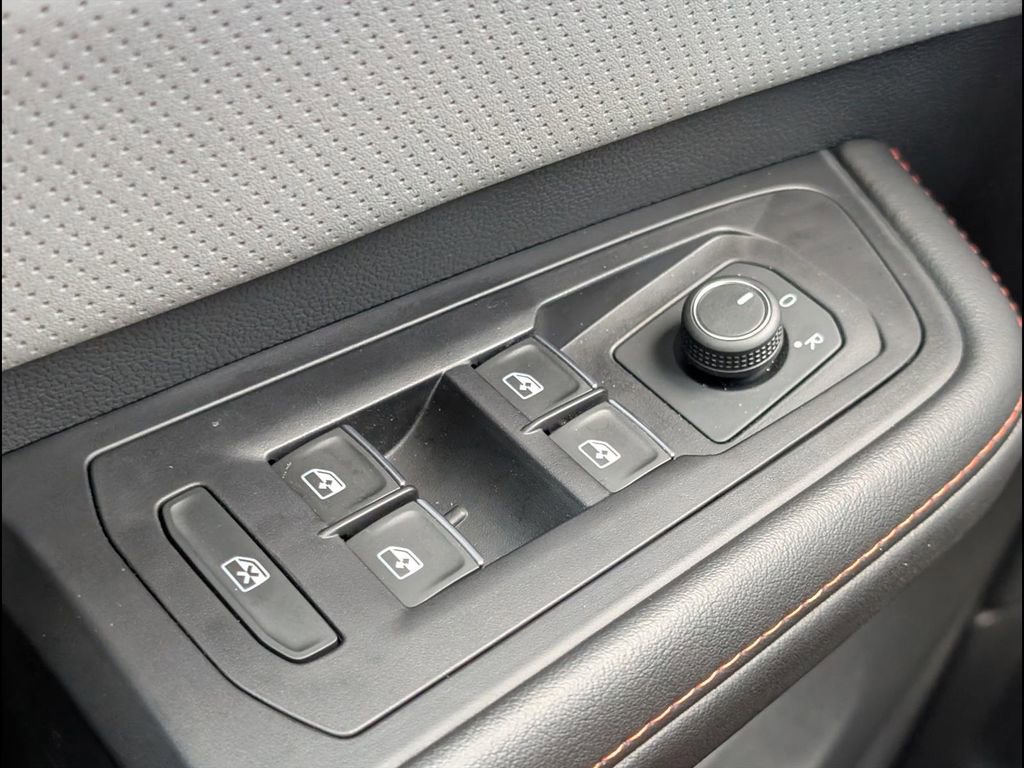 Used 2024 Volkswagen Atlas Peak Edition SE AWD/4WD image 12