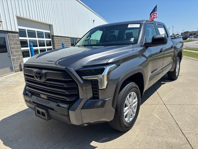 Used 2024 Toyota Tundra SR5 AWD/4WD image 4