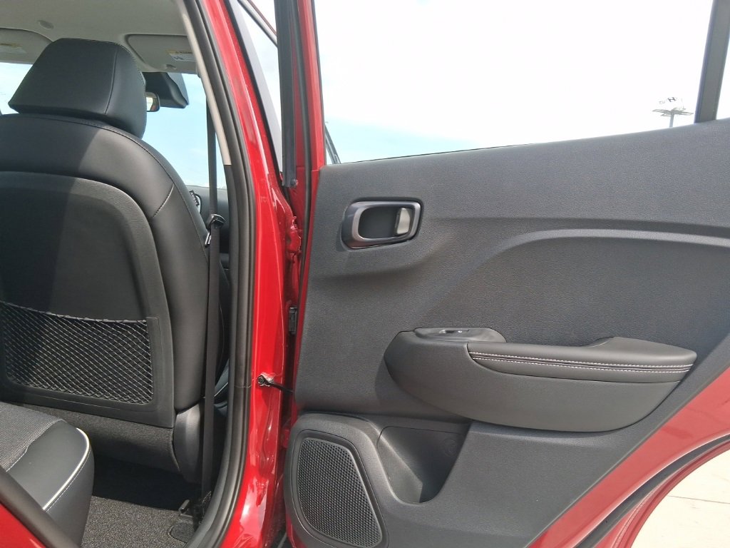 New 2025 Hyundai Venue Limited image 12