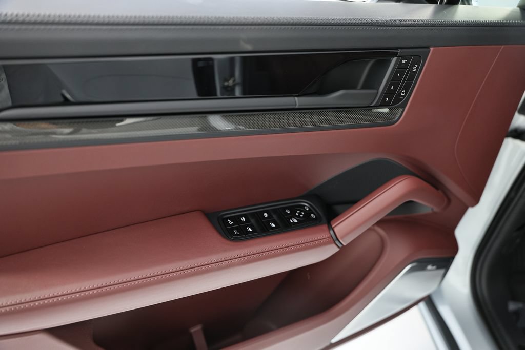 New 2026 Porsche Cayenne GTS AWD/4WD image 20