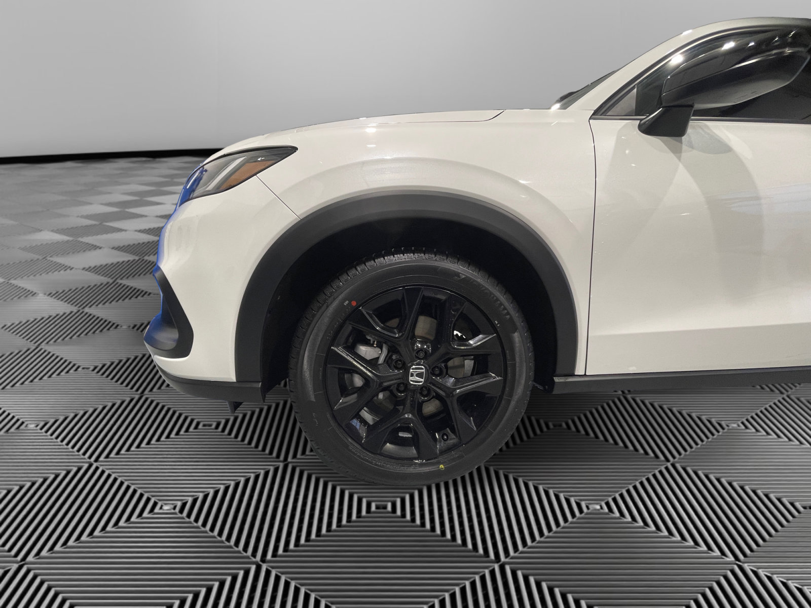 Used 2024 Honda HR-V Sport image 17