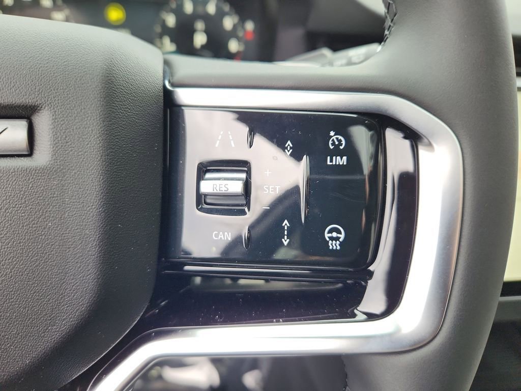 New 2026 Land Rover Discovery Sport Landmark image 20