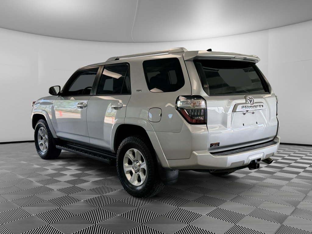 Used 2016 Toyota 4Runner SR5 Premium image 6