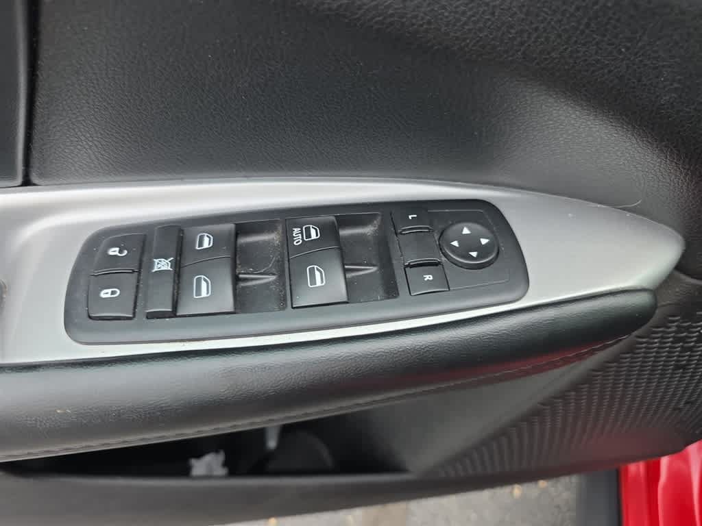 Used 2017 Dodge Journey SXT w/ Comfort/Convenience Group AWD/4WD image 17