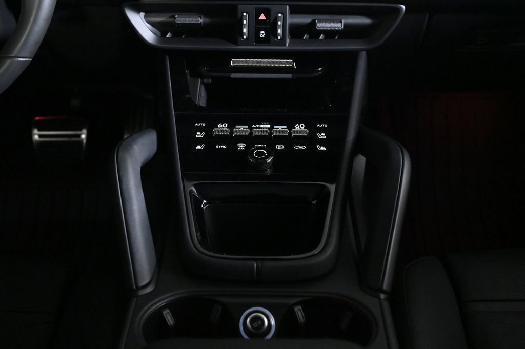 Certified 2026 Porsche Cayenne Turbo image 16