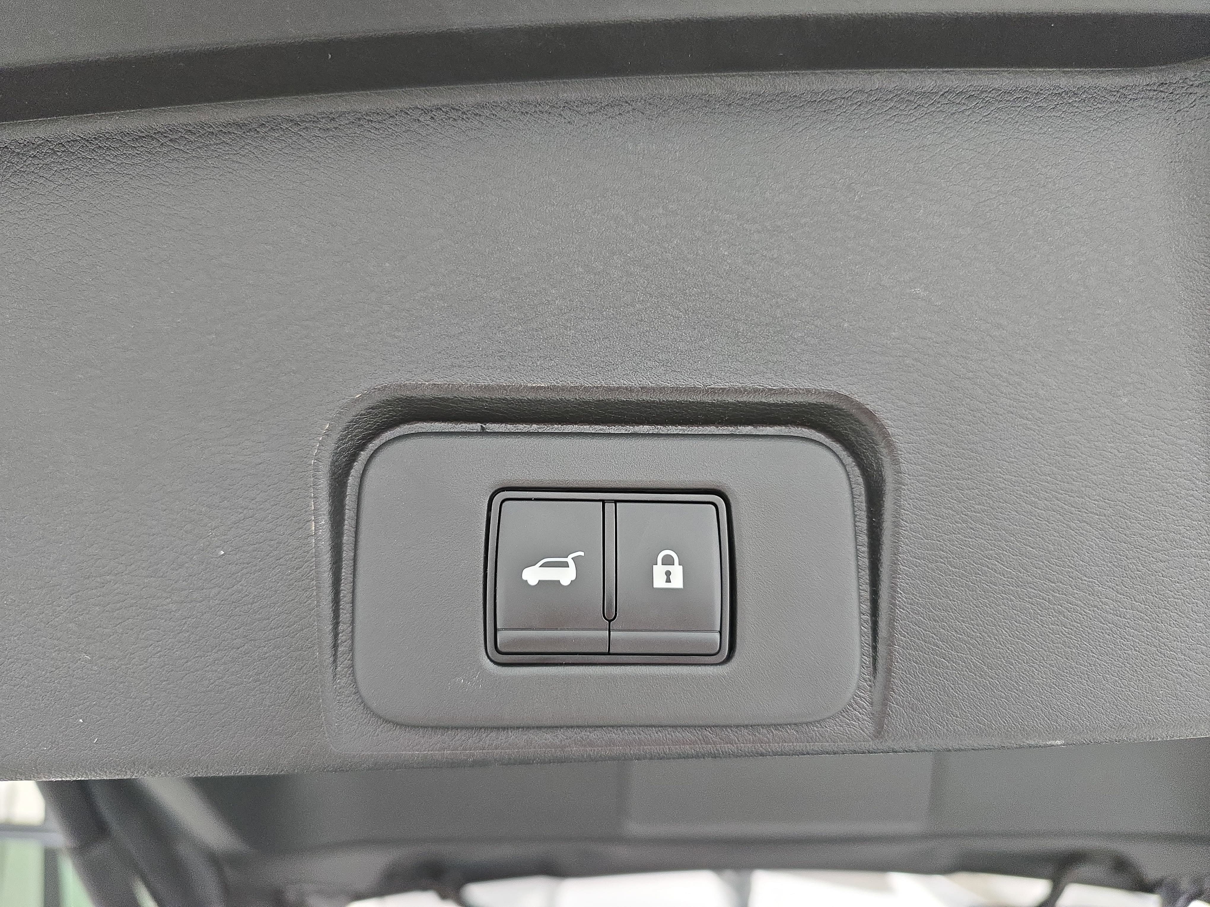 Certified 2025 Nissan Rogue SV FWD image 13