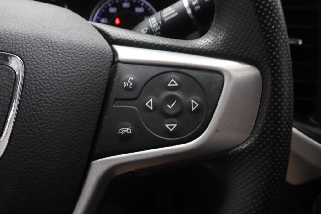 Used 2023 GMC Acadia SLE FWD image 27