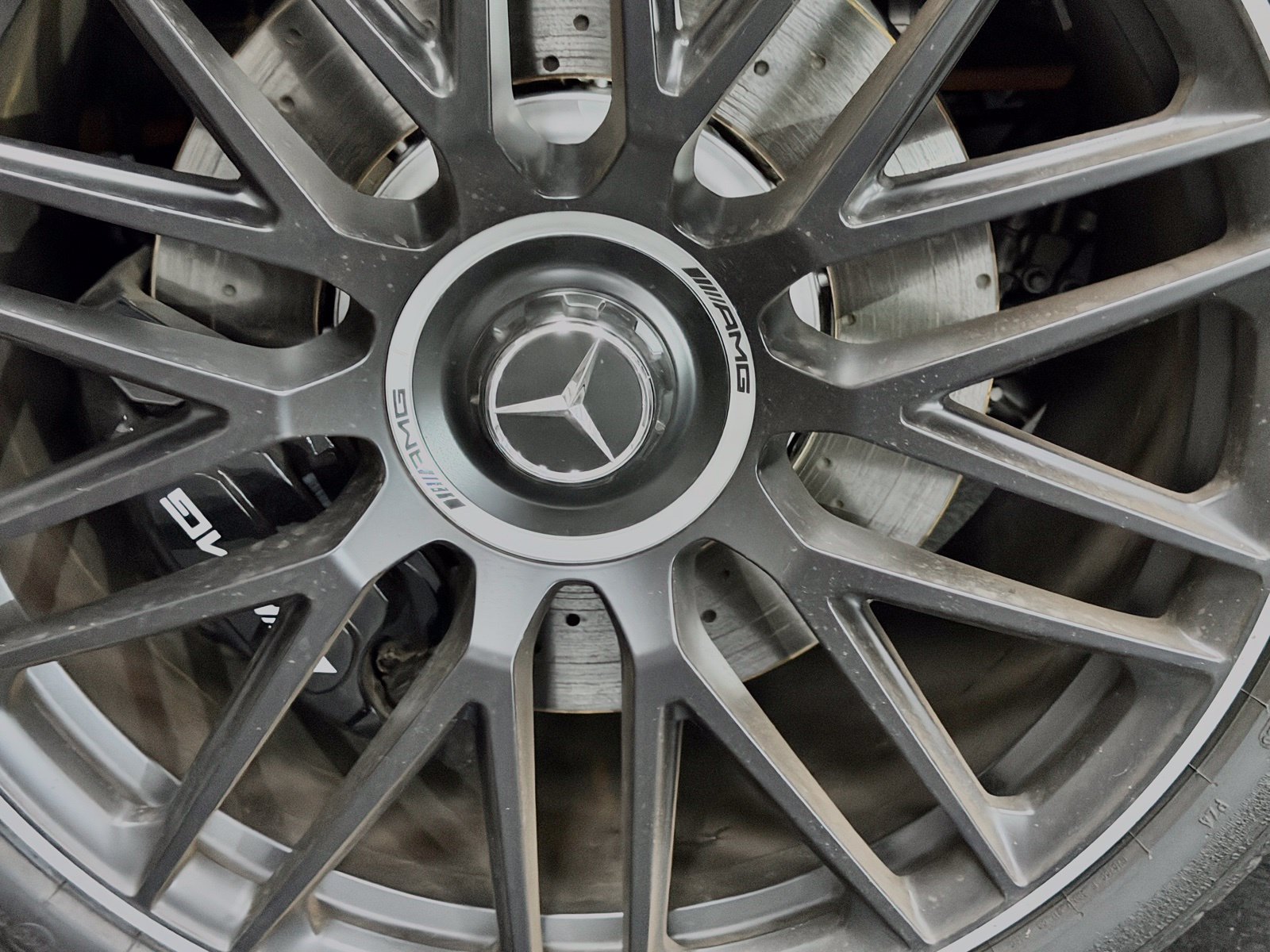 Used 2024 Mercedes-Benz SL 63 AMG 4MATIC image 17