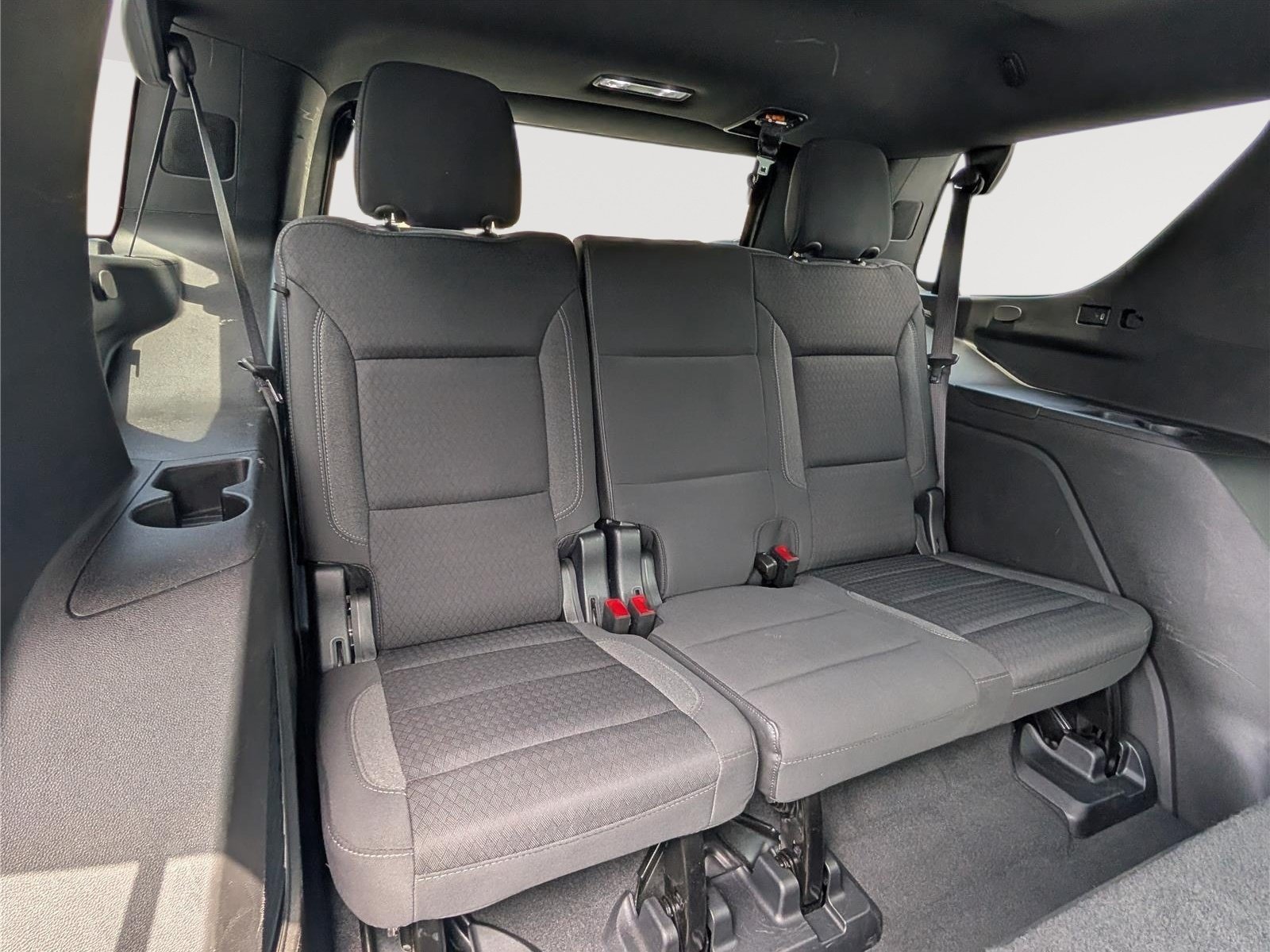 Used 2023 GMC Yukon SLE w/ Gmc Pro Safety Plus Package RWD image 14