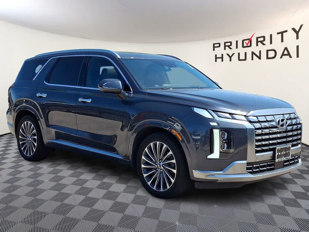 Used 2024 Hyundai Palisade Calligraphy AWD/4WD image 3