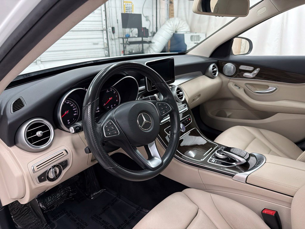 Used 2015 Mercedes-Benz C 300 4MATIC Sedan image 12