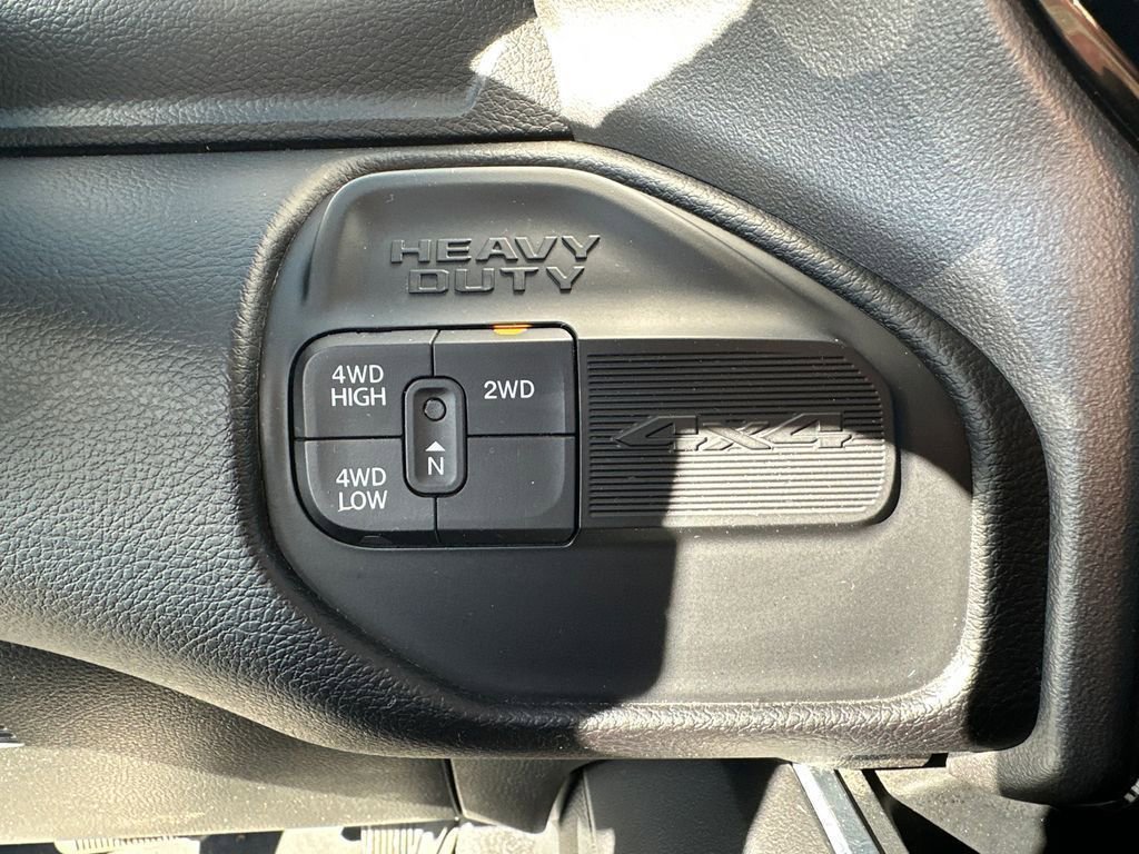 Used 2024 RAM 2500 Laramie w/ Night Edition image 28