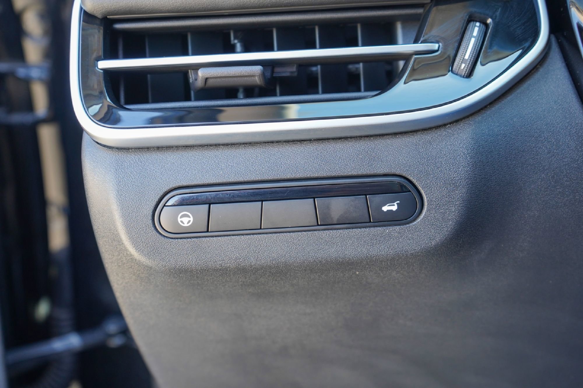 Certified 2023 INFINITI QX60 Luxe w/ Cargo Package image 19