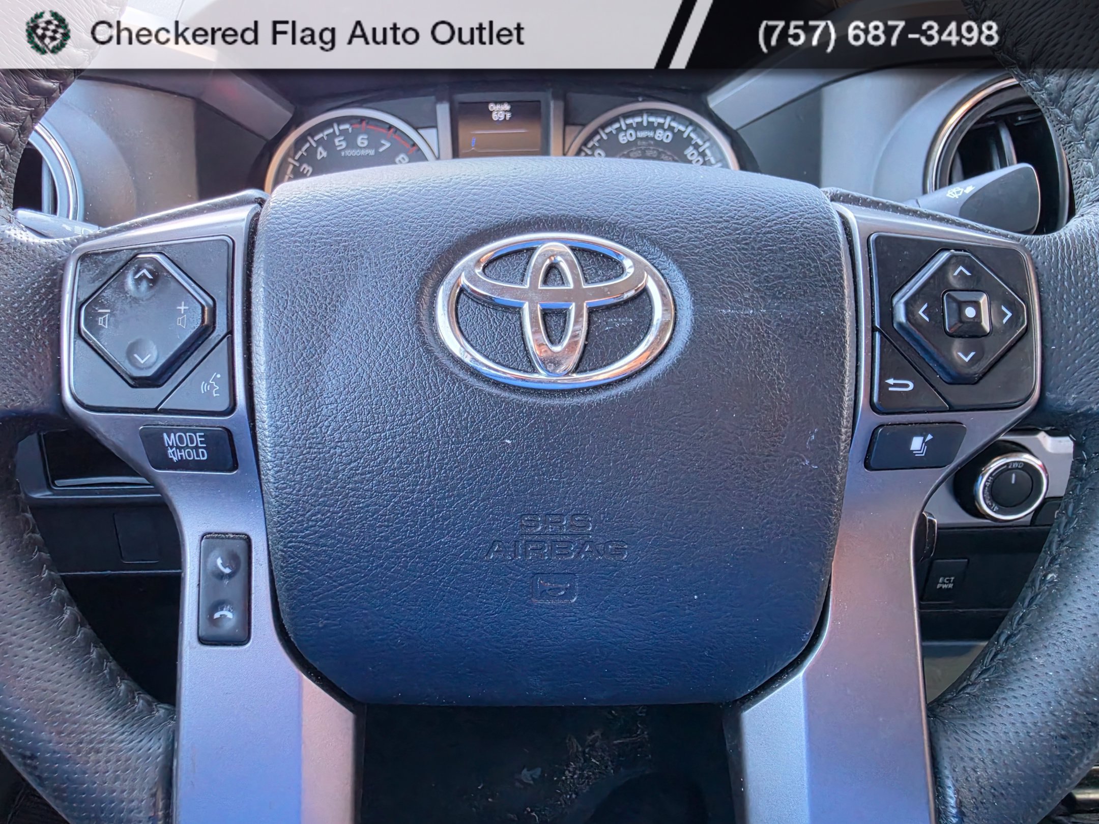 Used 2017 Toyota Tacoma SR5 w/ SR5 Appearance Package (SM) AWD/4WD image 15