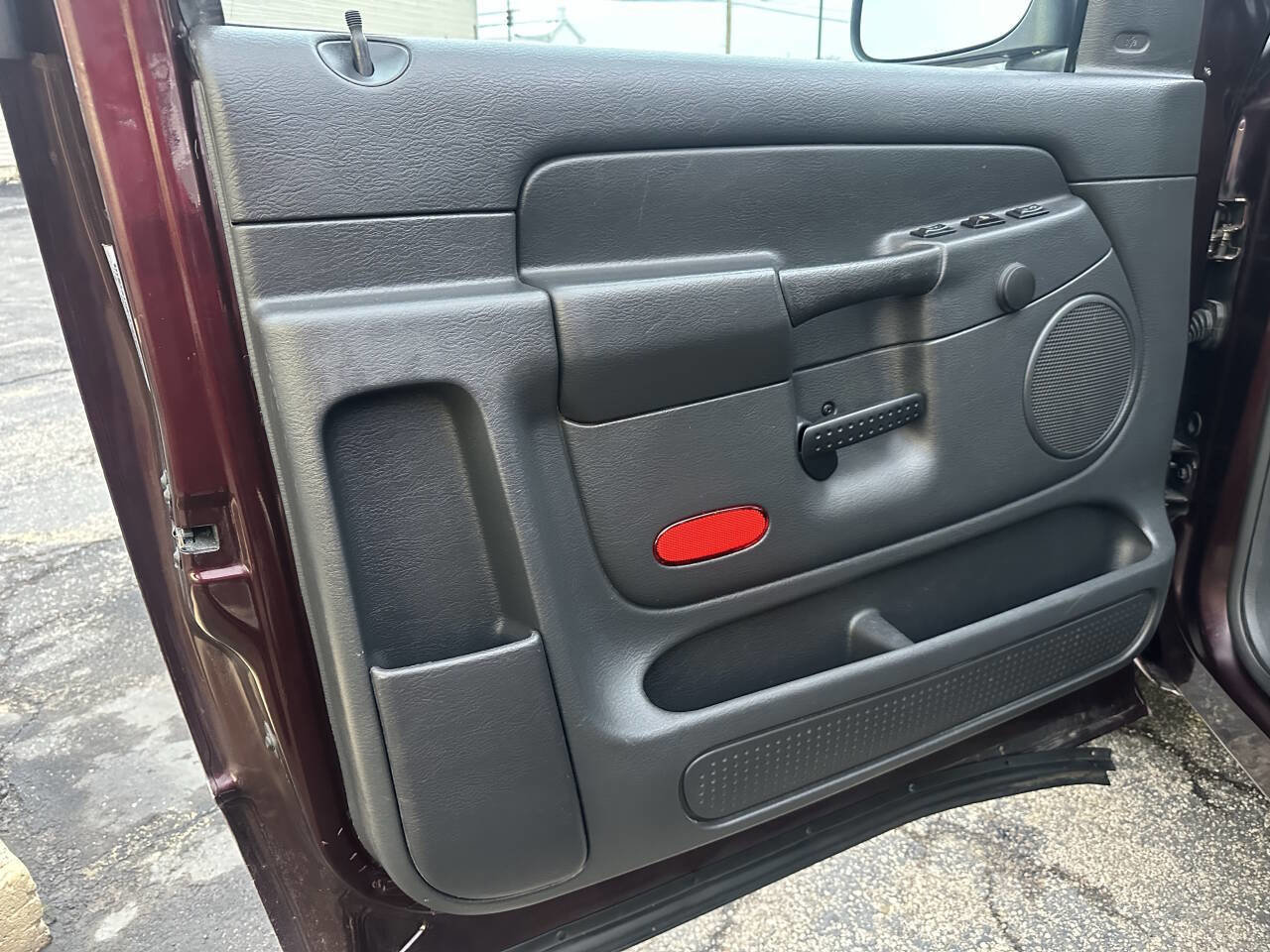 Used 2004 Dodge Ram 1500 Truck ST w/ ST Value Group image 20