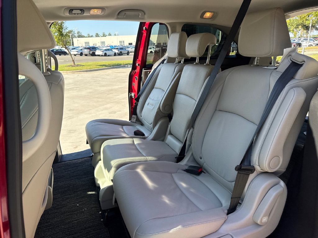 Certified 2026 Honda Odyssey EX-L image 32