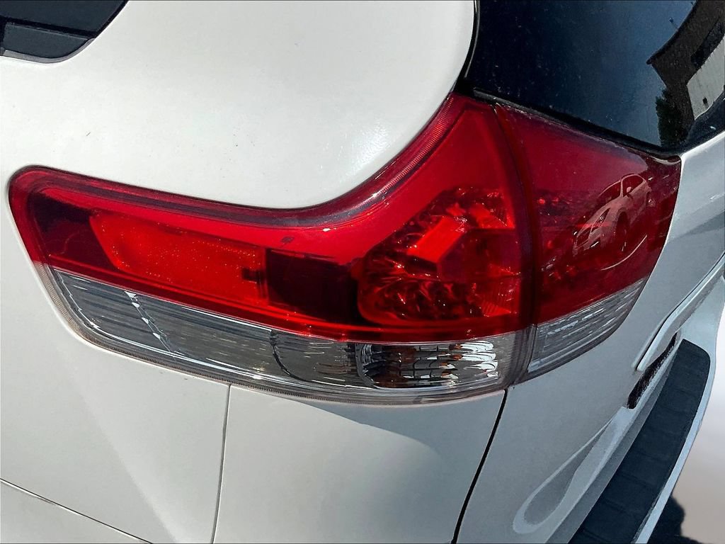 Used 2014 Toyota Sienna XLE FWD image 22