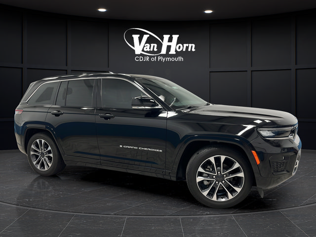 Used 2025 Jeep Grand Cherokee Overland AWD/4WD image 1